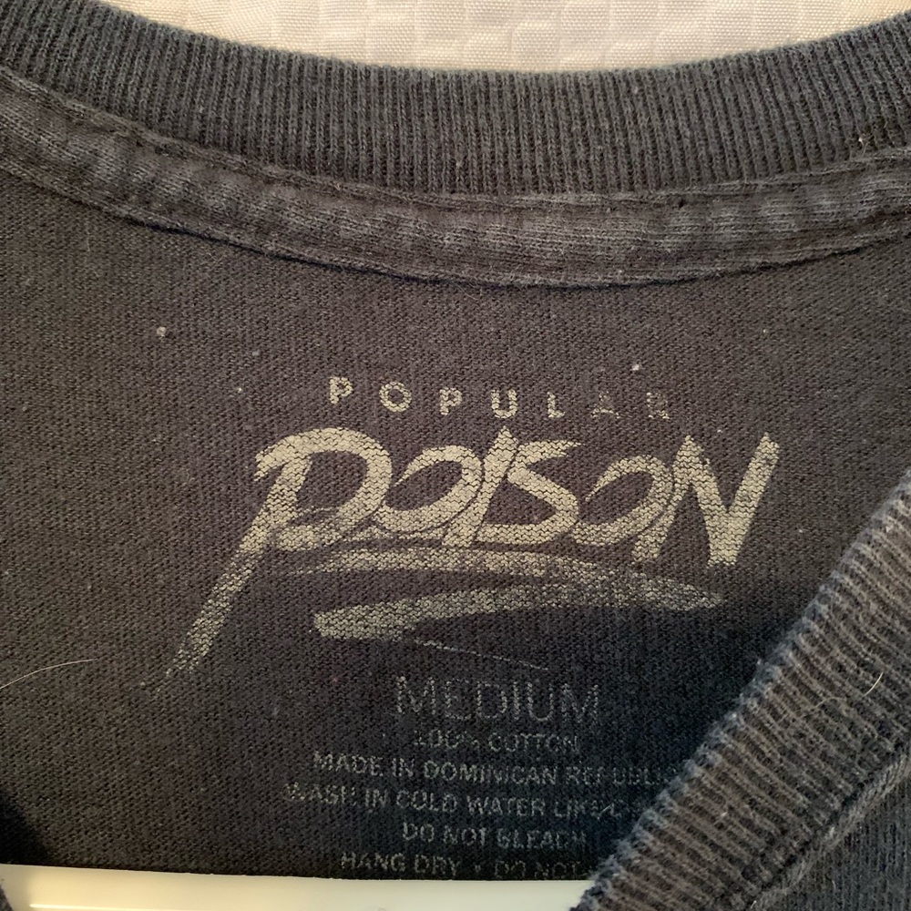 Sold.   M. Men’s t- shirt